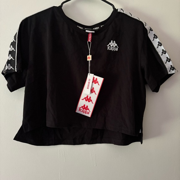 NWT Women’s Medium Black and White Crop Top and Legging Kappa Logo Set - Picture 4 of 16